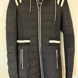 Women’s Black Puffer Jacket